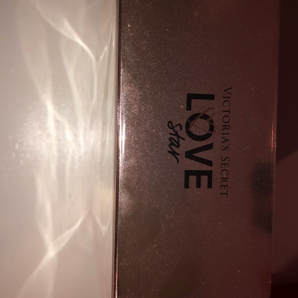 NEW UNOPENED Victoria’s Secret Love Star Perfume💖 - Picture 3 of 3
